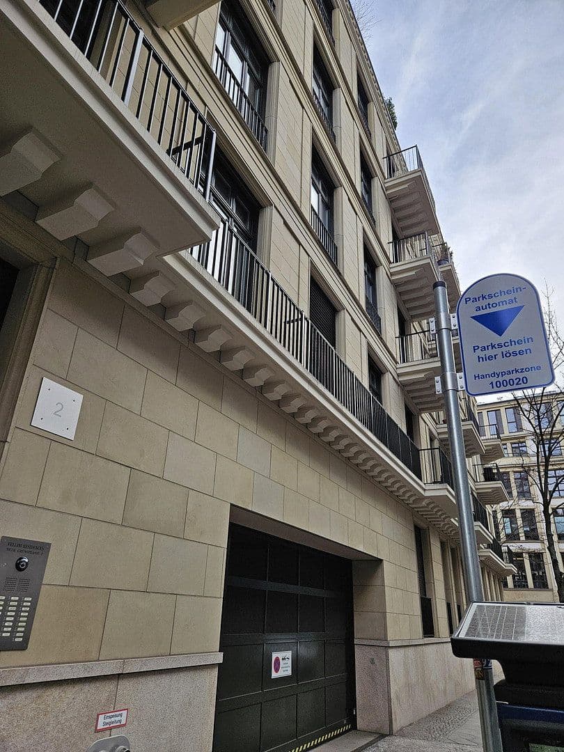 Prodej bytu 4+1 130 m², Neue Grünstraße 2, Berlin, Berlín Prodej bytu 4+1 130 m², Neue Grünstraße 2, Berlin, Berlín