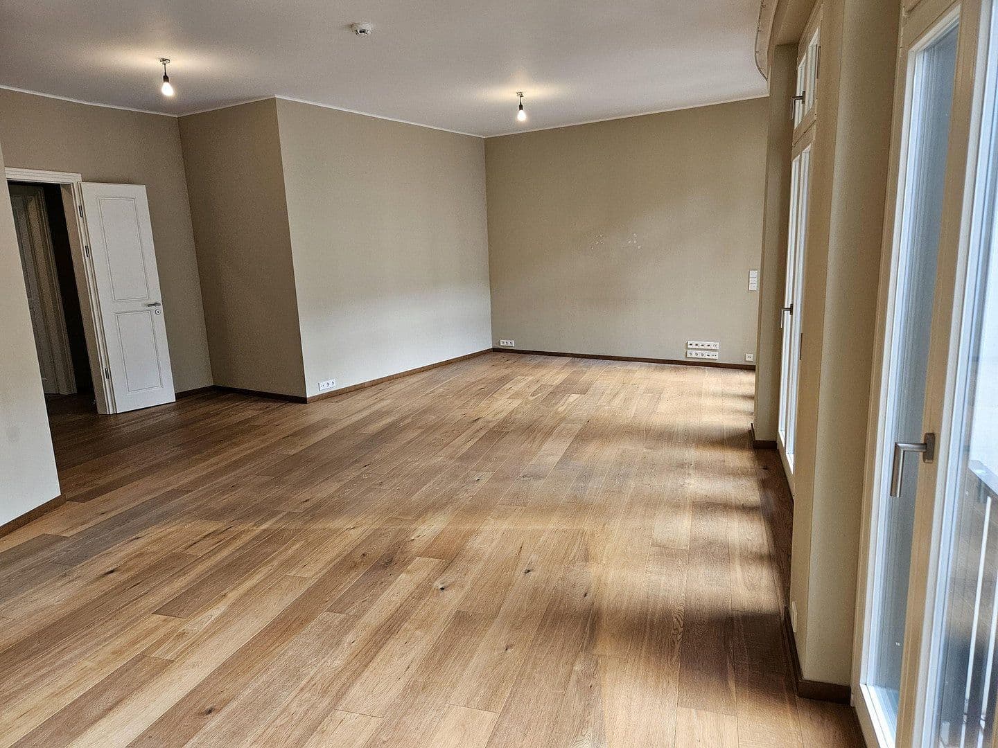 Prodej bytu 4+1 130 m², Neue Grünstraße 2, Berlin, Berlín Prodej bytu 4+1 130 m², Neue Grünstraße 2, Berlin, Berlín