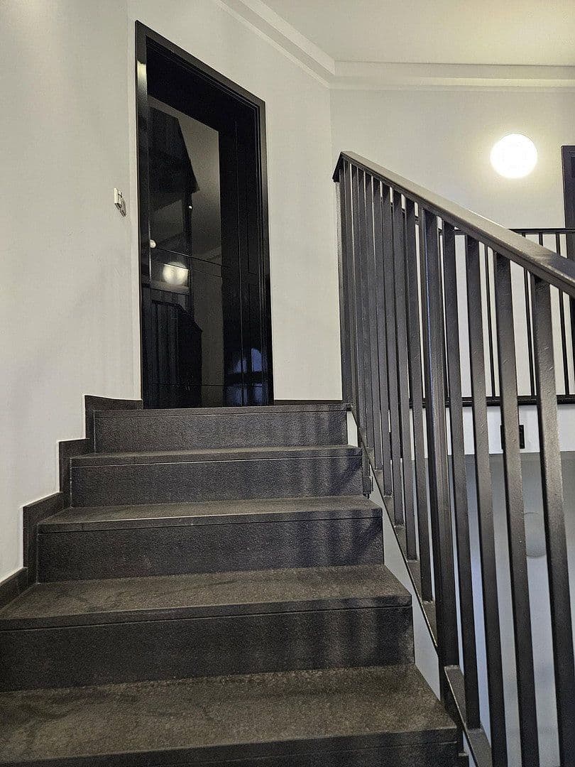 Prodej bytu 4+1 130 m², Neue Grünstraße 2, Berlin, Berlín Prodej bytu 4+1 130 m², Neue Grünstraße 2, Berlin, Berlín