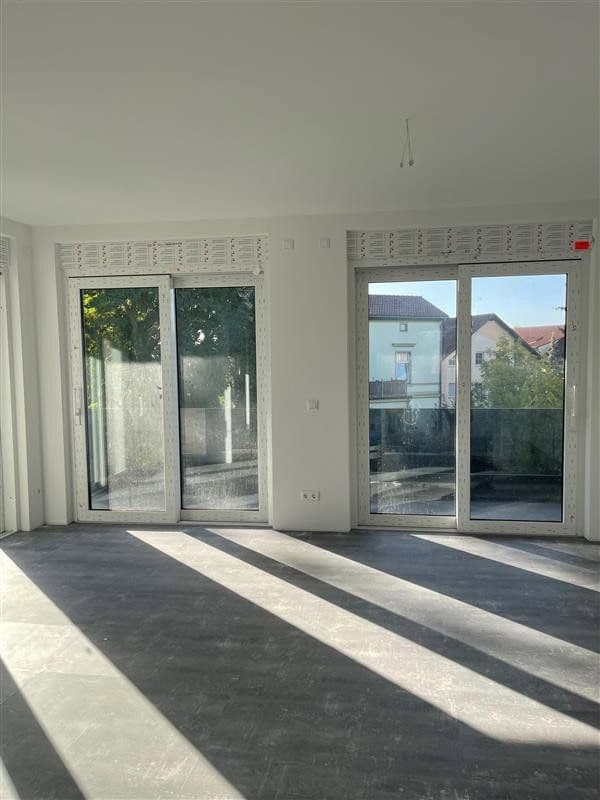 Pronájem bytu 4+1 112 m², Treppendorfer Str. 47 und 48, Lubín, Braniborsko Pronájem bytu 4+1 112 m², Treppendorfer Str. 47 und 48, Lubín, Braniborsko
