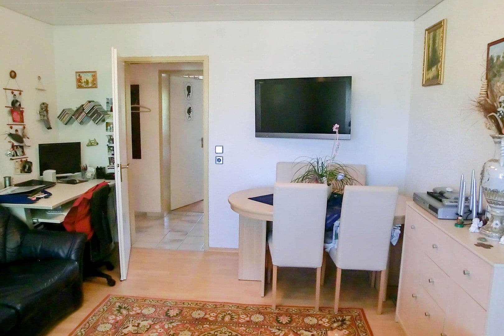 Pronájem bytu 3+1 80 m², Länderöschstr. 26, Friedrichshafen, Bádensko-Württembersko Pronájem bytu 3+1 80 m², Länderöschstr. 26, Friedrichshafen, Bádensko-Württembersko