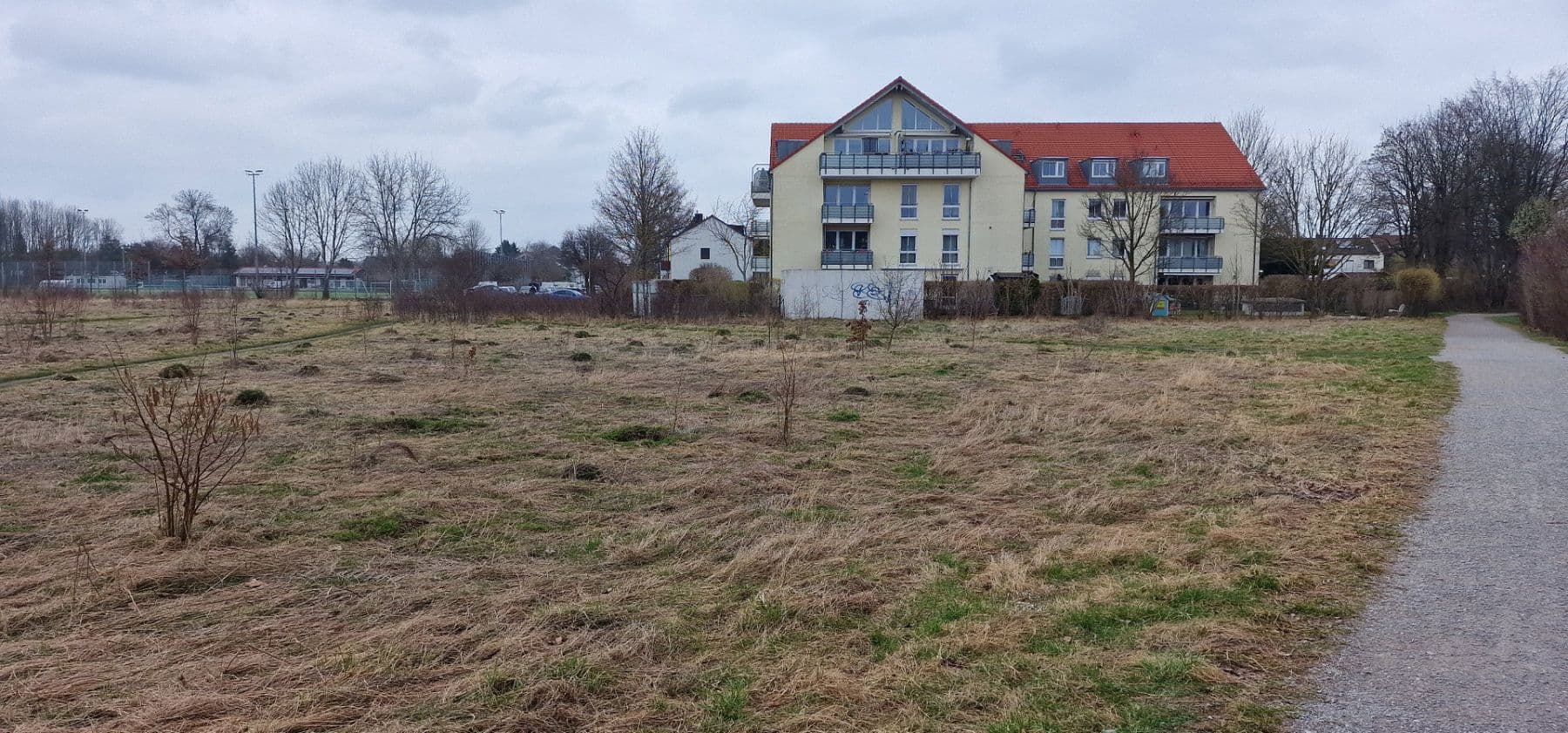 Pronájem pozemku 9.138 m², Saarlouiser Str./Lauinger Str, München, Bavorsko Pronájem pozemku 9.138 m², Saarlouiser Str./Lauinger Str, München, Bavorsko