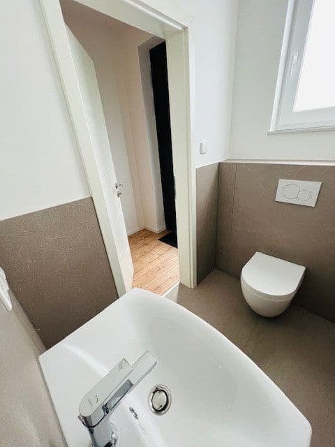 Pronájem domu 182 m², pozemek 334 m², Schwester Anna Straße 4b, Rümmelsheim, Porýní-Falc Pronájem domu 182 m², pozemek 334 m², Schwester Anna Straße 4b, Rümmelsheim, Porýní-Falc
