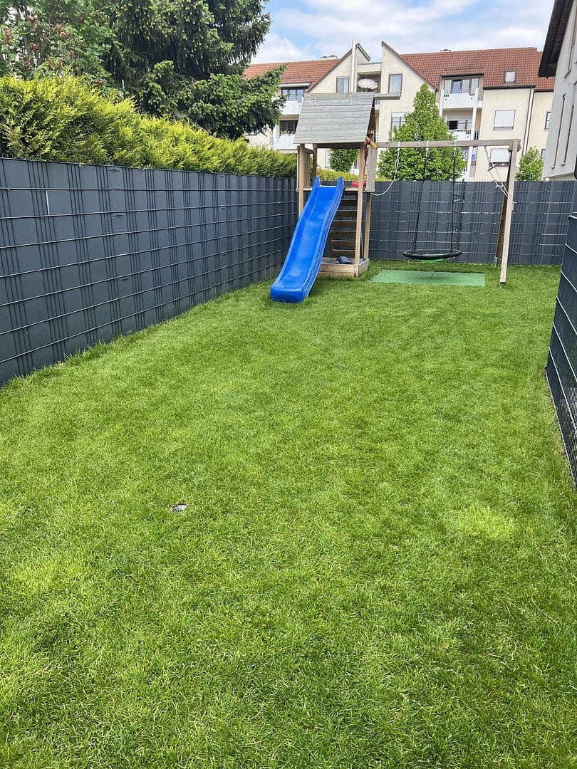 Pronájem bytu 2+1 55 m², Holzgerlingen, Bádensko-Württembersko Pronájem bytu 2+1 55 m², Holzgerlingen, Bádensko-Württembersko