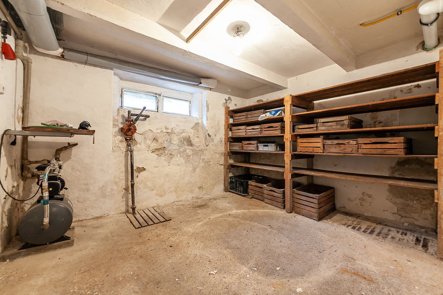 Prodej domu 252 m², pozemek 710 m², Olbrachtova, Černošice, Středočeský kraj Prodej domu 252 m², pozemek 710 m², Olbrachtova, Černošice, Středočeský kraj