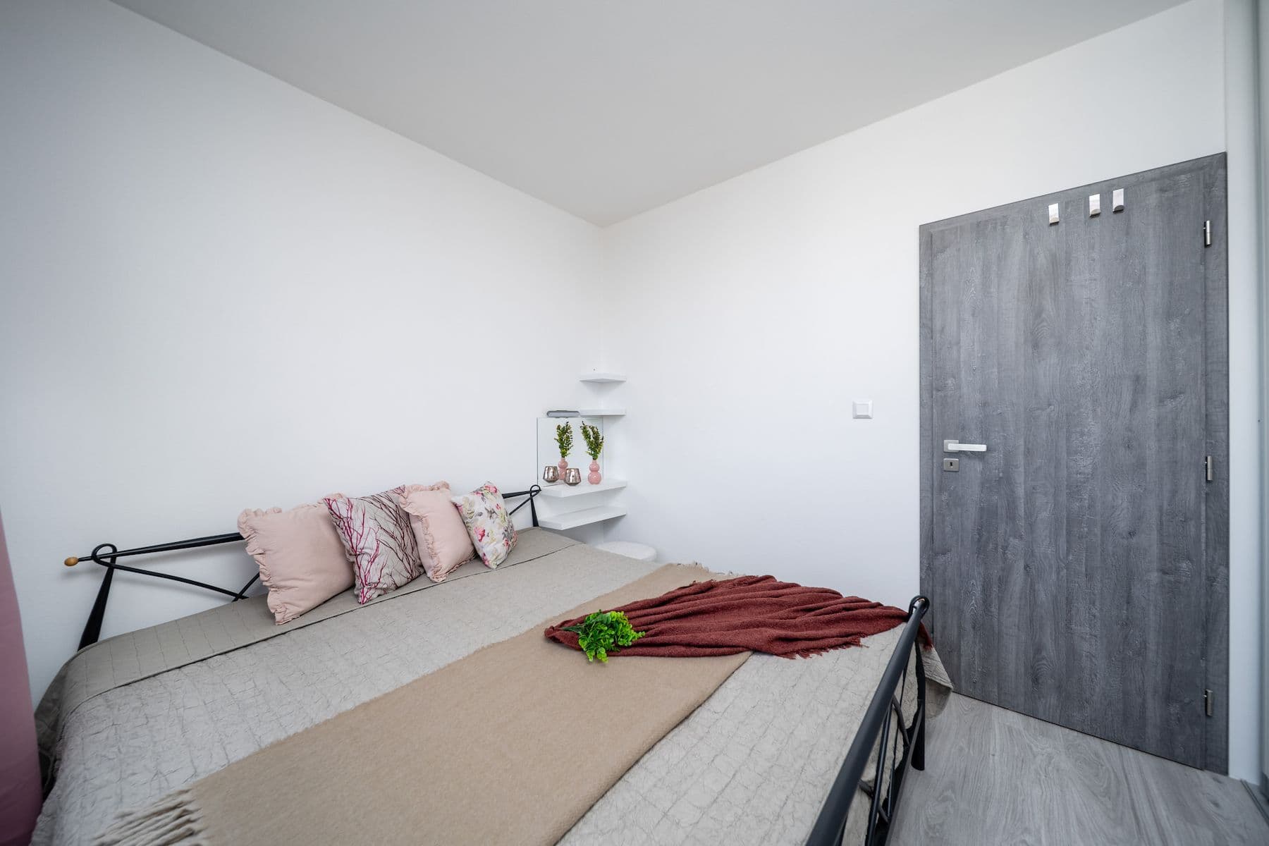 Prodej bytu 2+kk 42 m², Dlouhá, České Budějovice, Jihočeský kraj Prodej bytu 2+kk 42 m², Dlouhá, České Budějovice, Jihočeský kraj