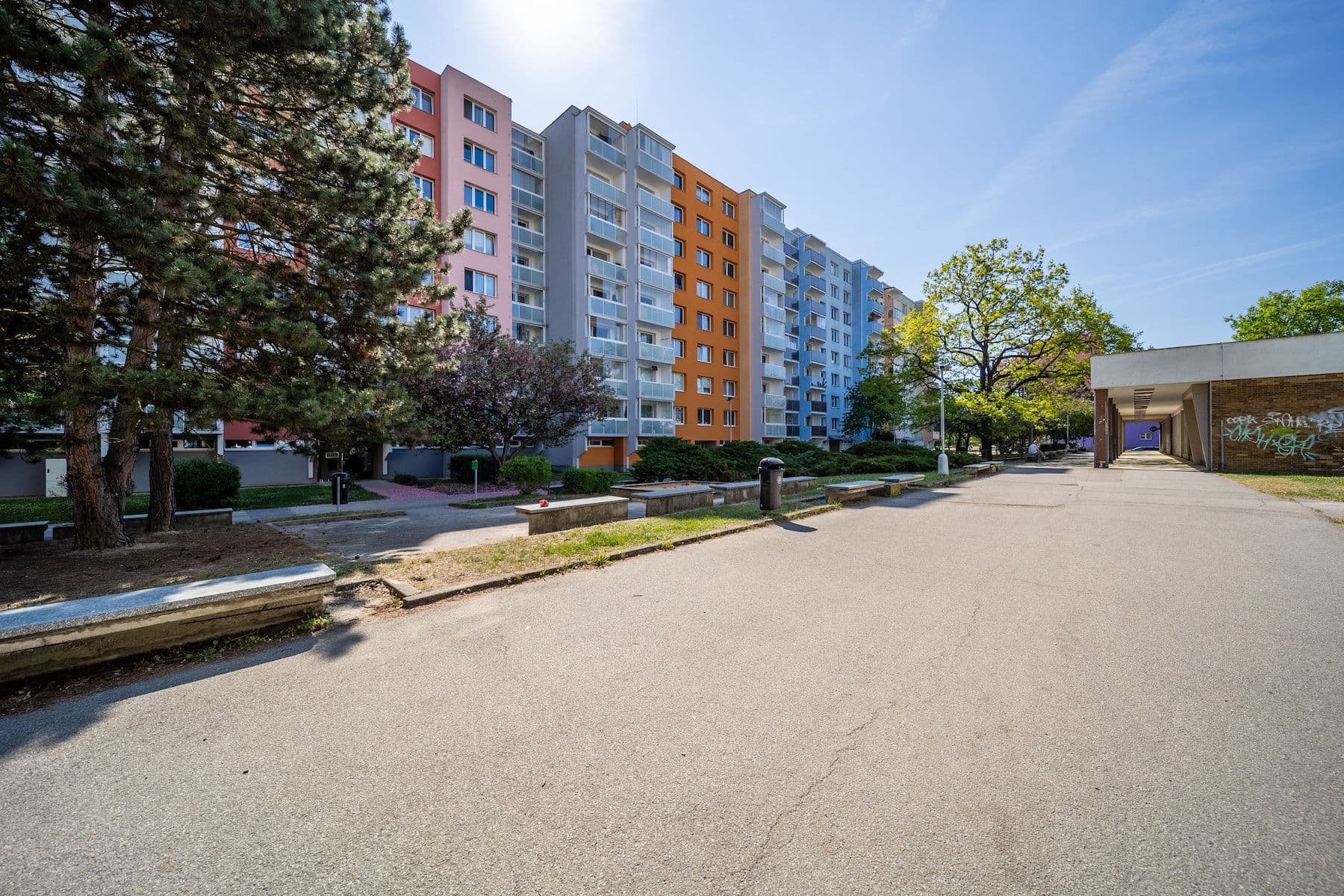 Prodej bytu 2+kk 42 m², Dlouhá, České Budějovice, Jihočeský kraj Prodej bytu 2+kk 42 m², Dlouhá, České Budějovice, Jihočeský kraj
