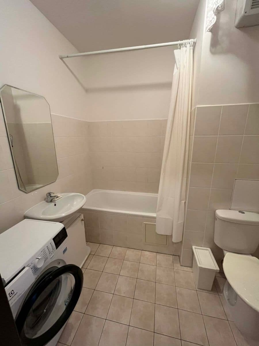 Pronájem bytu 1+kk 32 m², Loudů, Dobřany, Plzeňský kraj Pronájem bytu 1+kk 32 m², Loudů, Dobřany, Plzeňský kraj