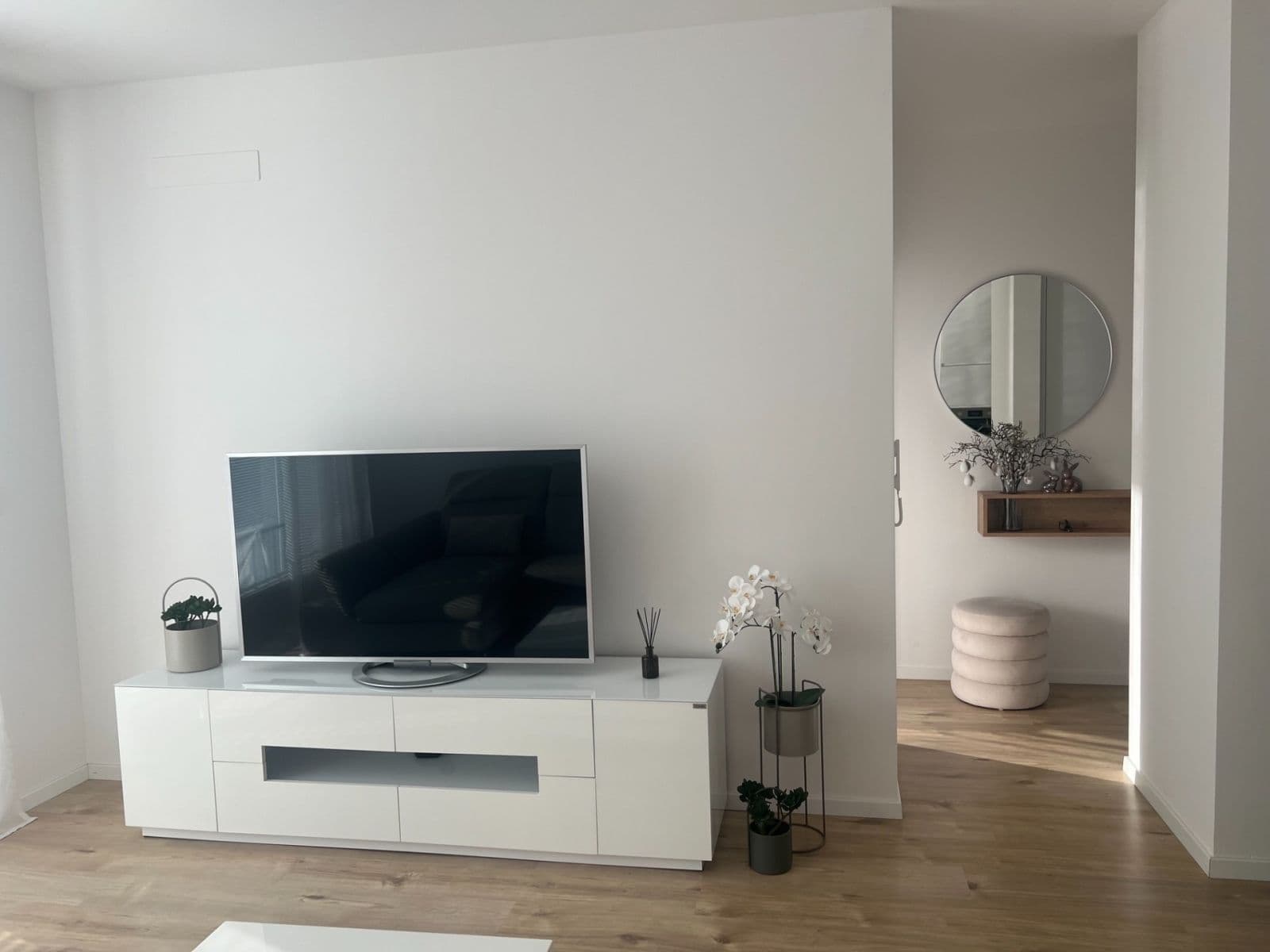 Pronájem bytu 2+1 57 m², Fialová, Petržalka, Bratislavský kraj Pronájem bytu 2+1 57 m², Fialová, Petržalka, Bratislavský kraj