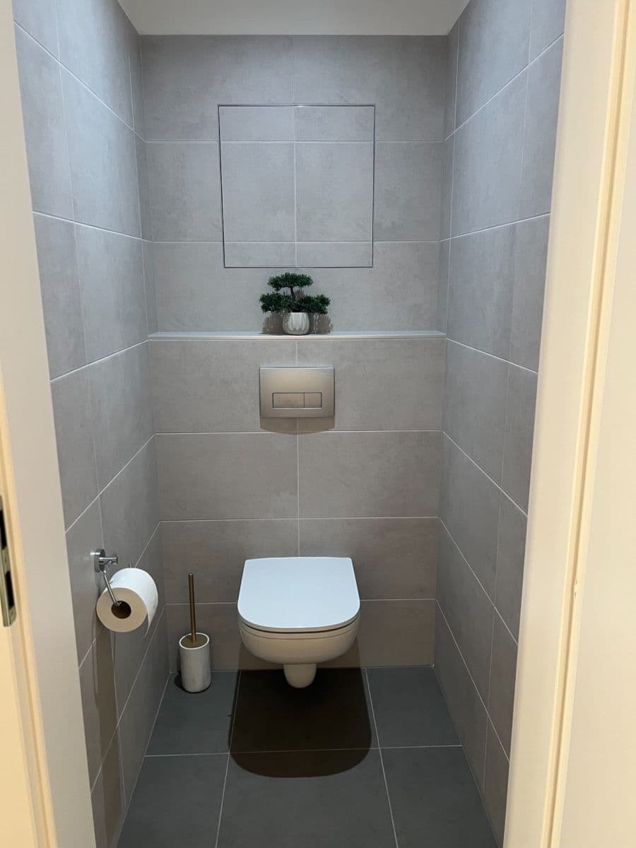 Pronájem bytu 2+1 57 m², Fialová, Petržalka, Bratislavský kraj Pronájem bytu 2+1 57 m², Fialová, Petržalka, Bratislavský kraj