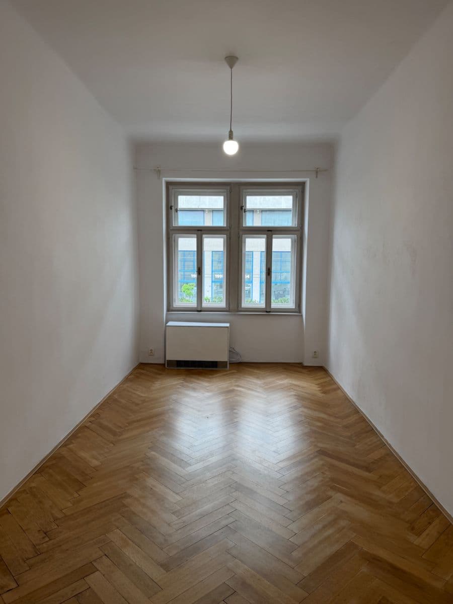 Pronájem bytu 1+1 45 m², Dukelských hrdinů, Praha, Praha Pronájem bytu 1+1 45 m², Dukelských hrdinů, Praha, Praha
