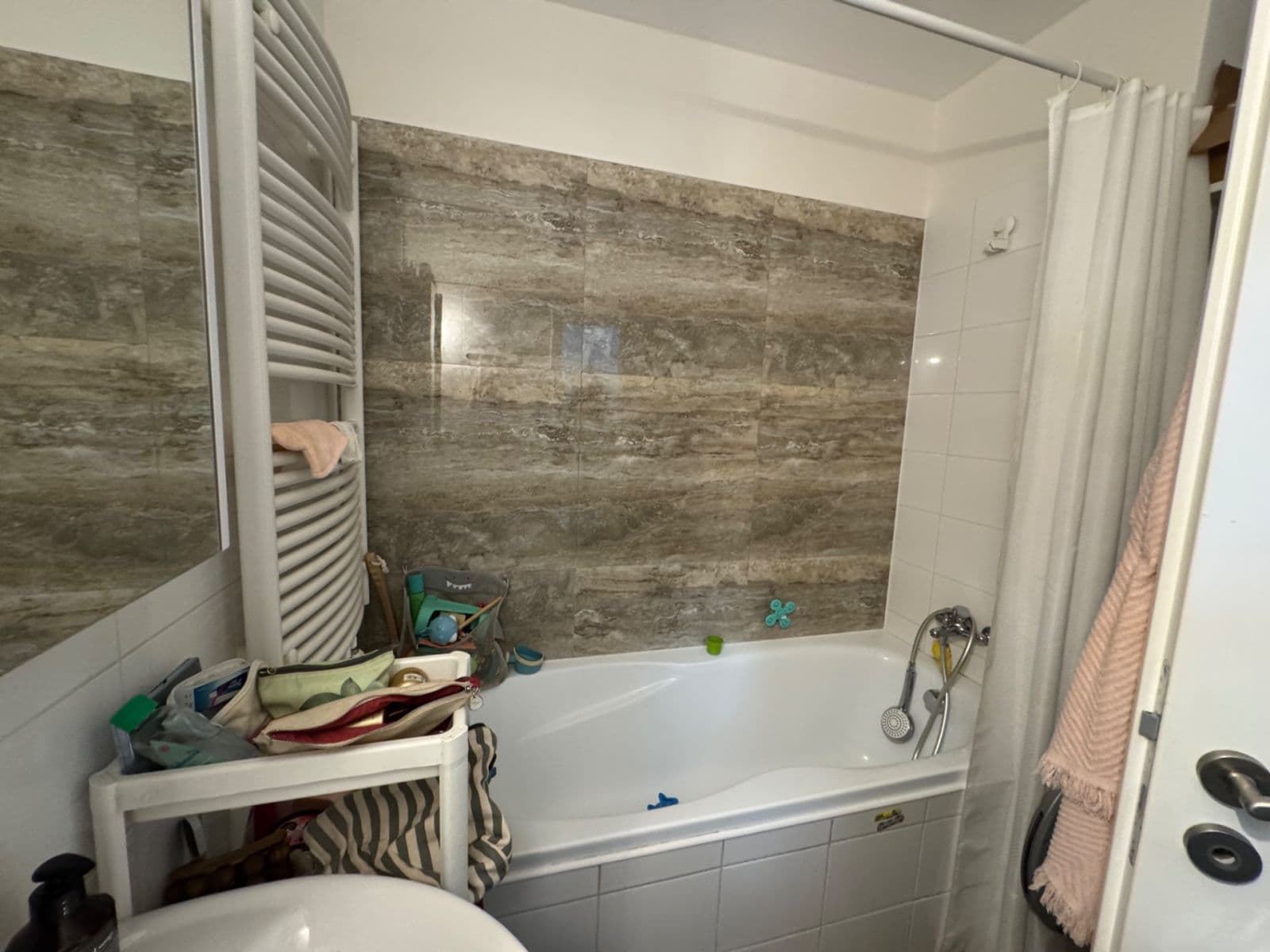 Pronájem bytu 2+kk 66 m², Jeřabinová, Praha, Praha Pronájem bytu 2+kk 66 m², Jeřabinová, Praha, Praha
