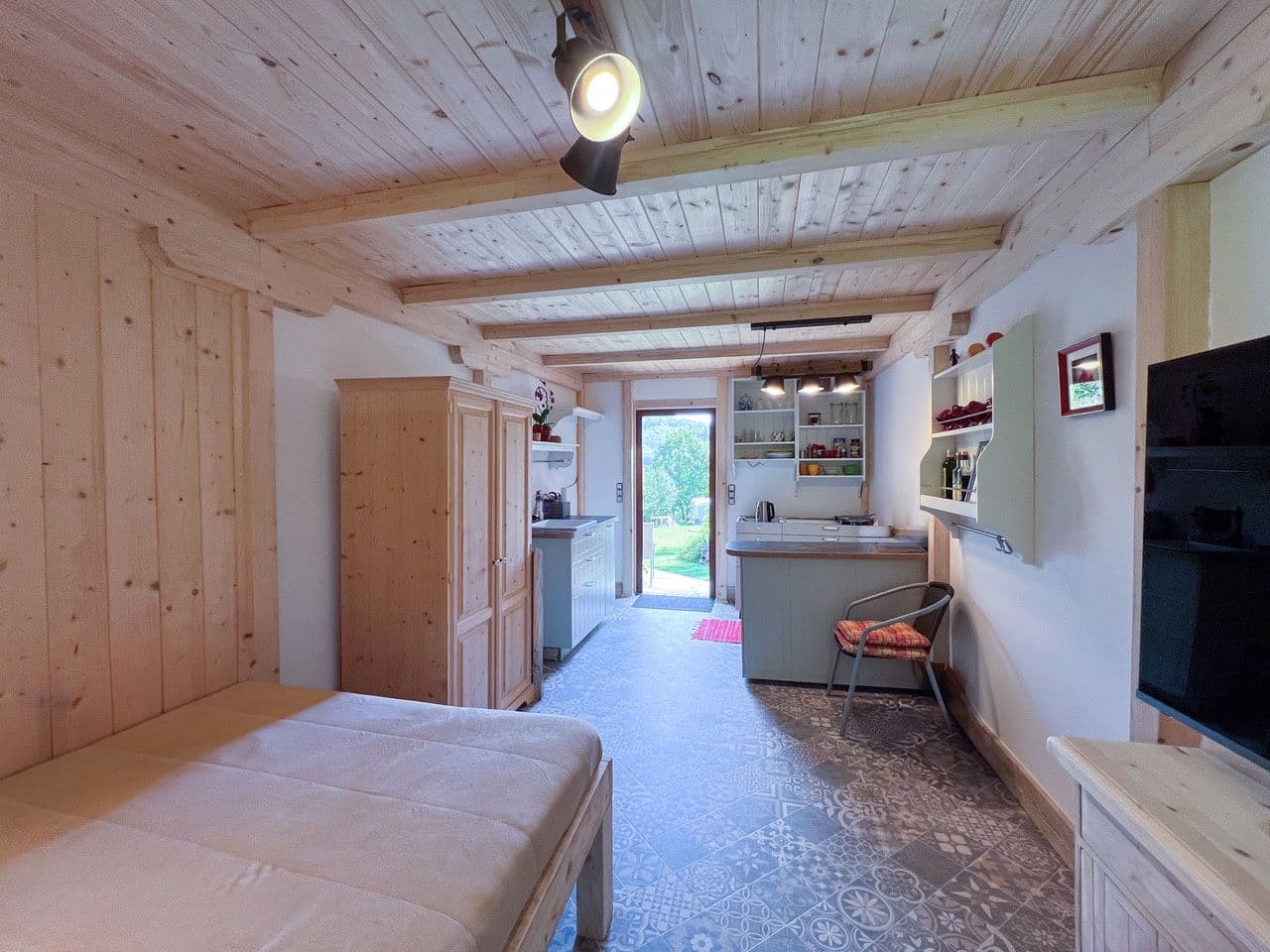 Prodej chaty, chalupy 24 m², pozemek 1.800 m², Česká Lípa, Liberecký kraj Prodej chaty, chalupy 24 m², pozemek 1.800 m², Česká Lípa, Liberecký kraj