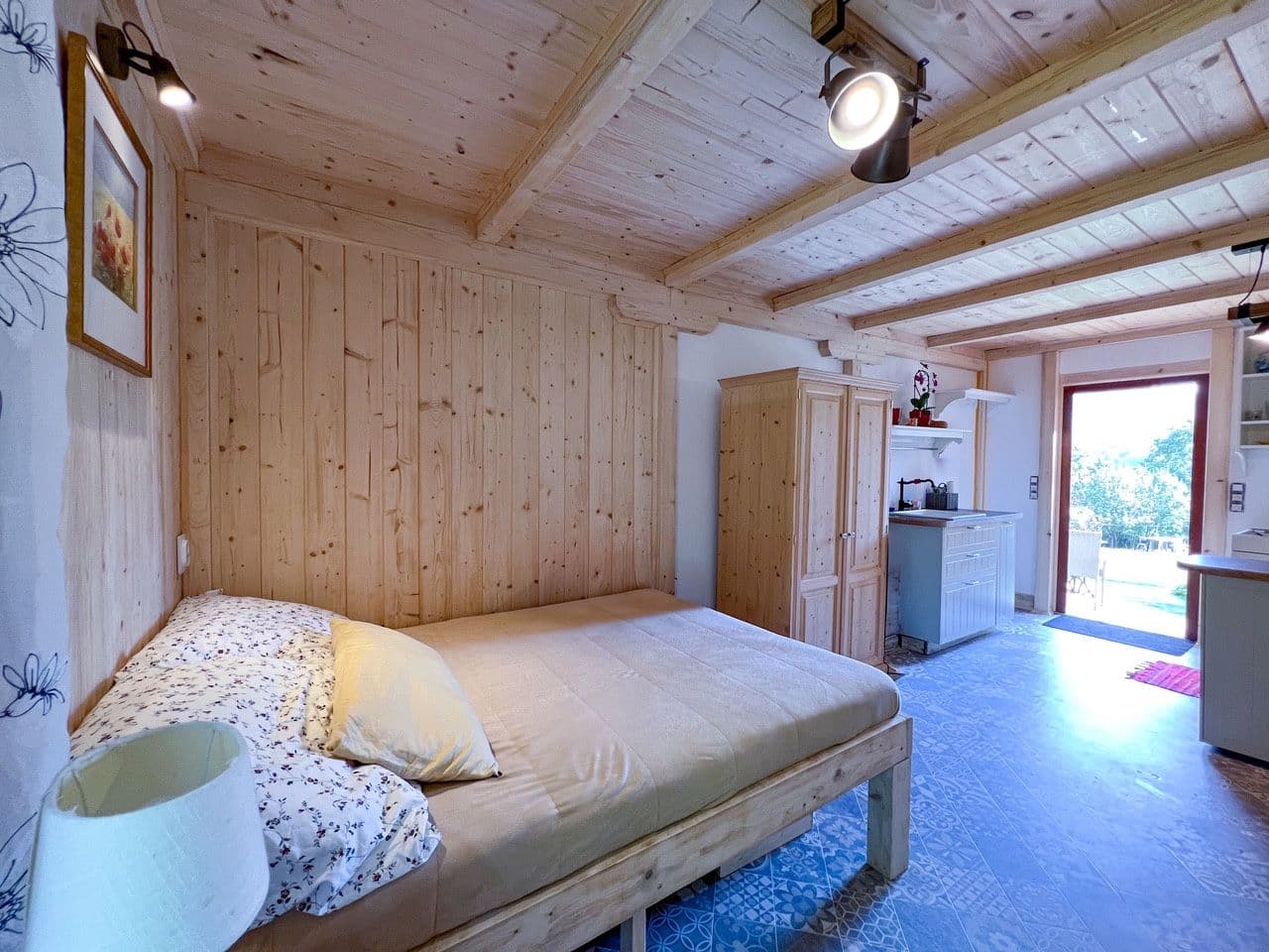 Prodej chaty, chalupy 24 m², pozemek 1.800 m², Česká Lípa, Liberecký kraj Prodej chaty, chalupy 24 m², pozemek 1.800 m², Česká Lípa, Liberecký kraj