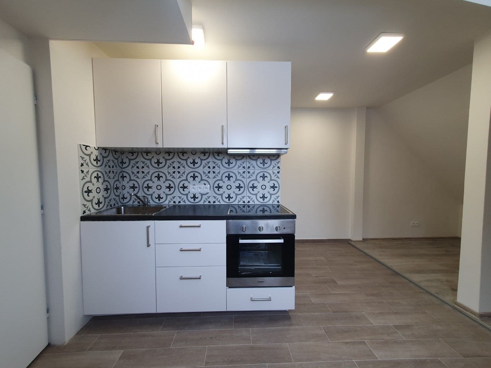 Pronájem bytu 1+kk 35 m², U Stojanu, Praha, Praha Pronájem bytu 1+kk 35 m², U Stojanu, Praha, Praha