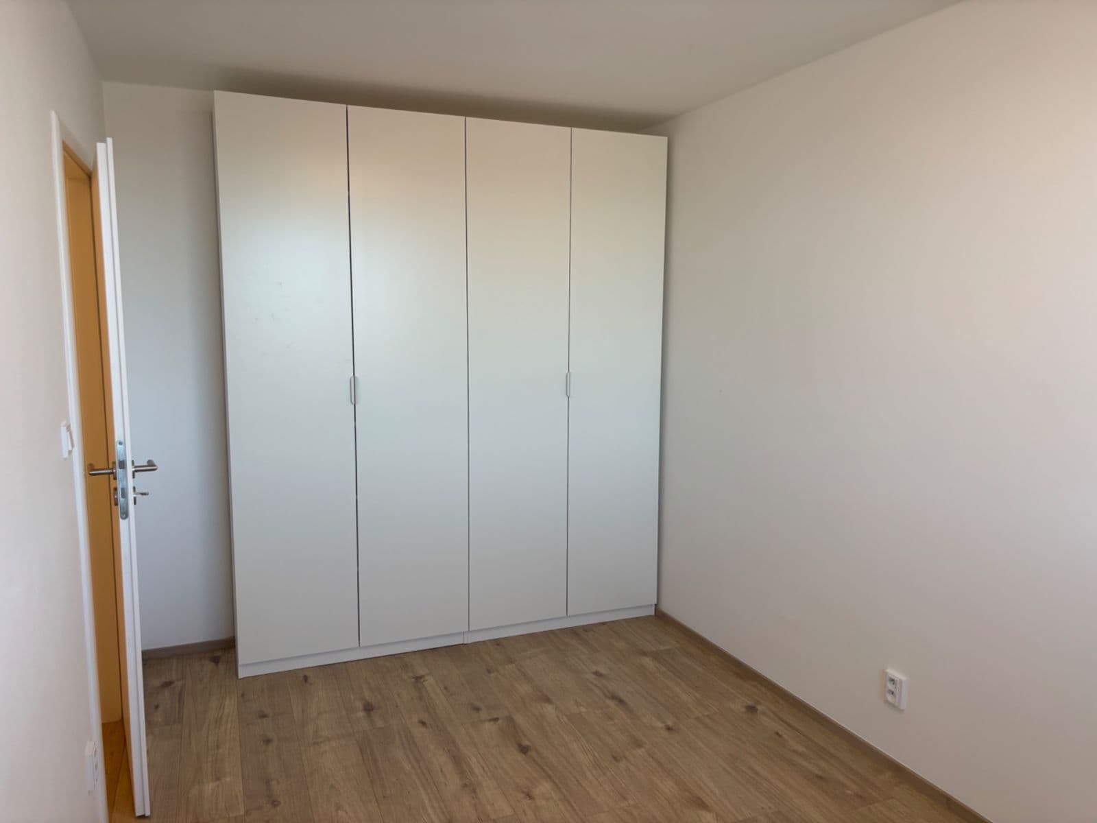 Pronájem bytu 3+kk 61 m², Rákosníkova, Neveklov, Středočeský kraj Pronájem bytu 3+kk 61 m², Rákosníkova, Neveklov, Středočeský kraj