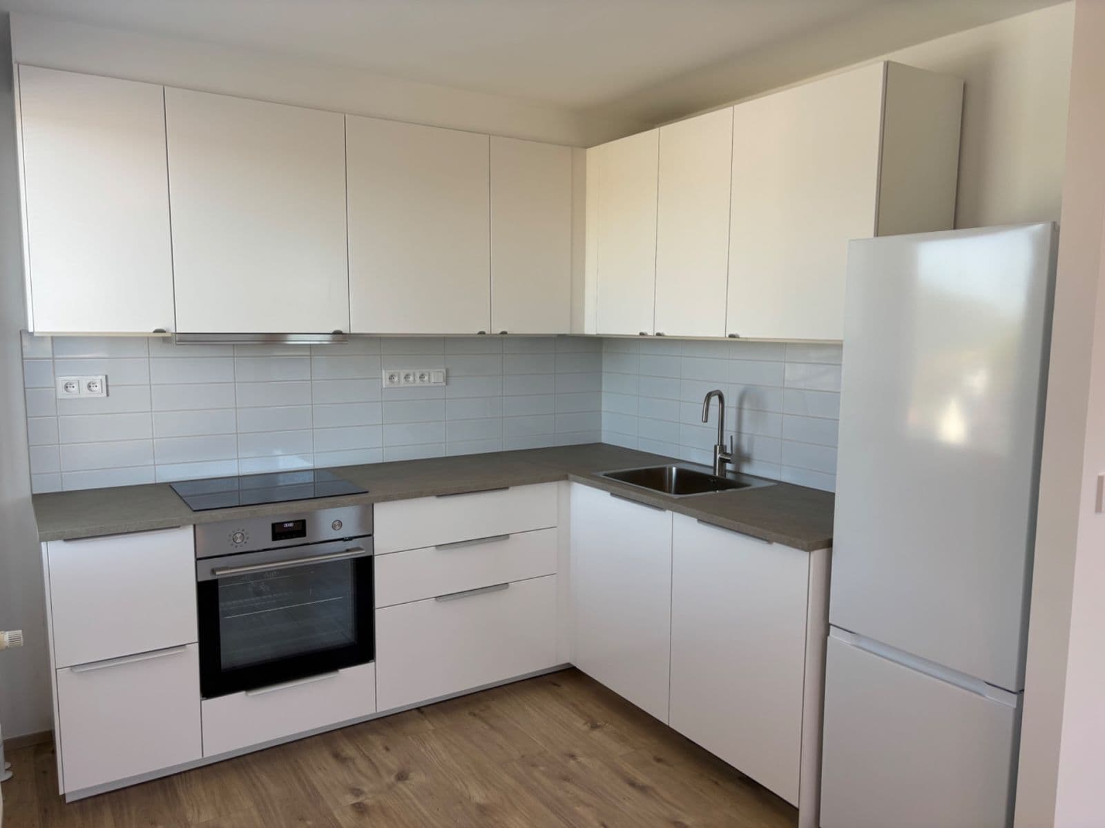 Pronájem bytu 3+kk 61 m², Rákosníkova, Neveklov, Středočeský kraj Pronájem bytu 3+kk 61 m², Rákosníkova, Neveklov, Středočeský kraj