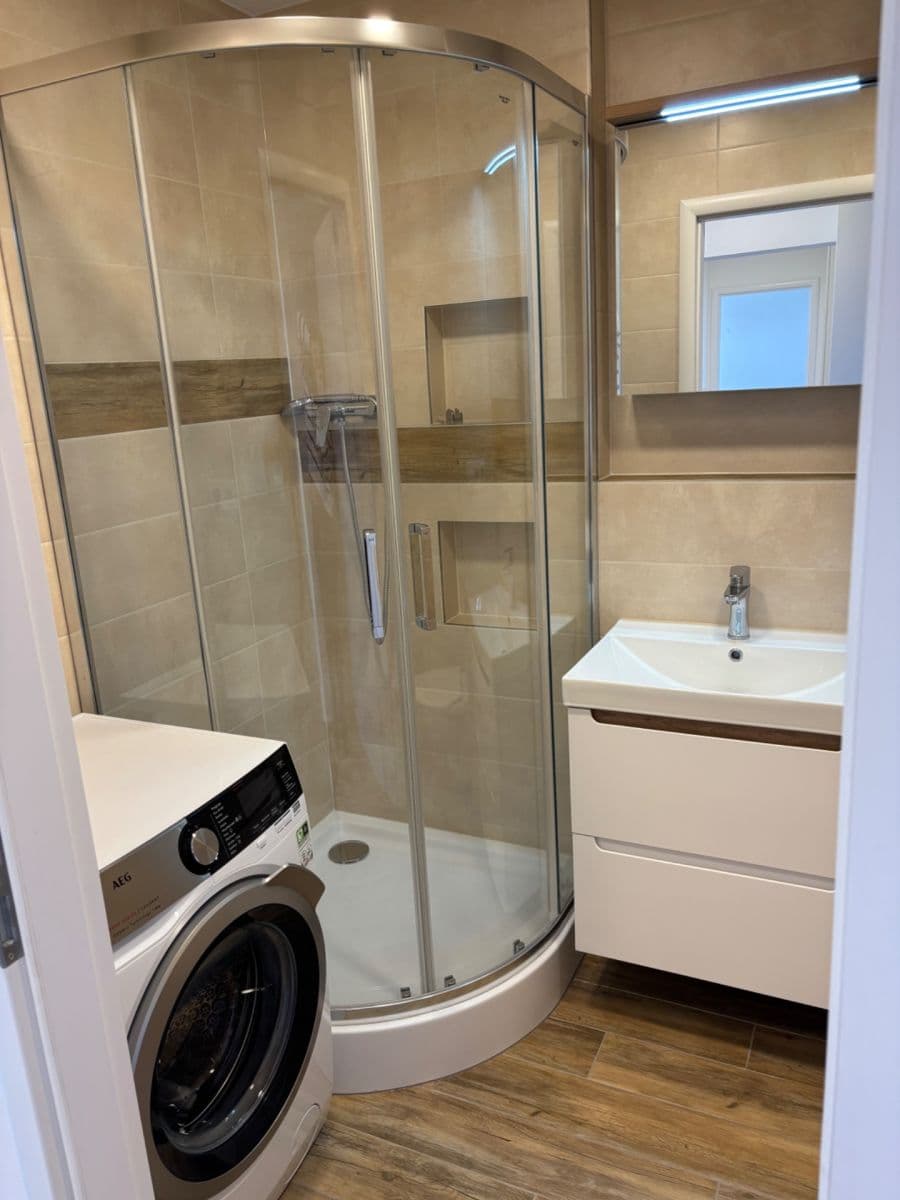 Pronájem bytu 3+kk 61 m², Rákosníkova, Neveklov, Středočeský kraj Pronájem bytu 3+kk 61 m², Rákosníkova, Neveklov, Středočeský kraj