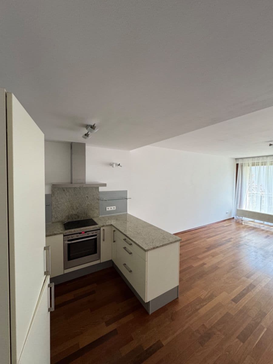 Pronájem bytu 2+kk 61 m², Paříkova, Praha, Praha Pronájem bytu 2+kk 61 m², Paříkova, Praha, Praha