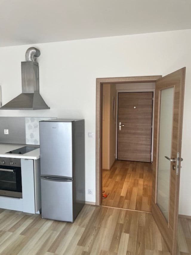 Prodej bytu 1+kk 36 m², Modrého, Praha, Praha Prodej bytu 1+kk 36 m², Modrého, Praha, Praha