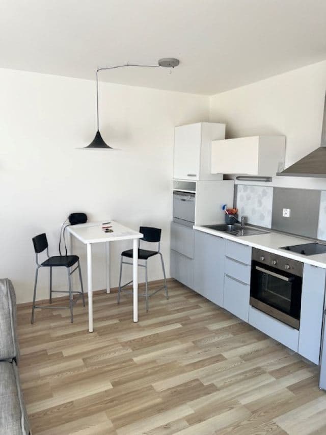 Prodej bytu 1+kk 36 m², Modrého, Praha, Praha Prodej bytu 1+kk 36 m², Modrého, Praha, Praha