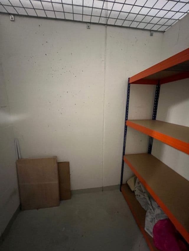Prodej bytu 1+kk 36 m², Modrého, Praha, Praha Prodej bytu 1+kk 36 m², Modrého, Praha, Praha