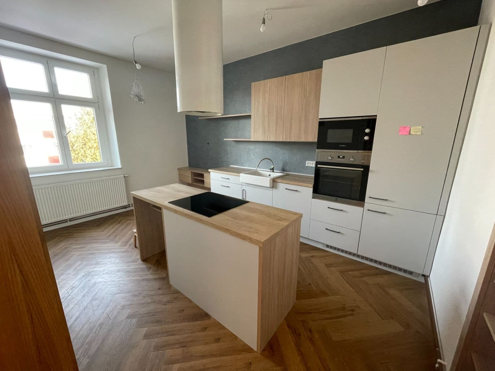 Prodej bytu 2+1 69 m², Komenského, Trutnov, Královéhradecký kraj Prodej bytu 2+1 69 m², Komenského, Trutnov, Královéhradecký kraj