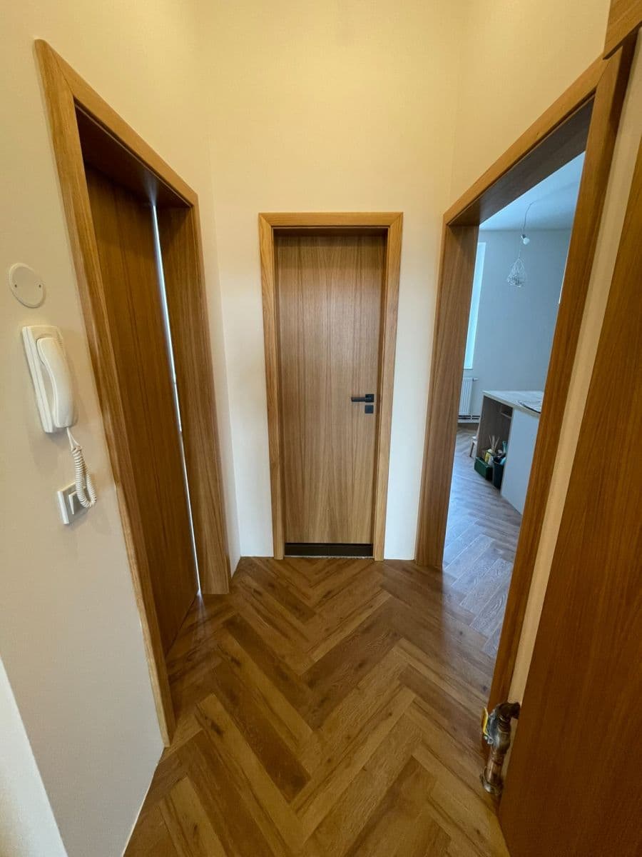 Prodej bytu 2+1 69 m², Komenského, Trutnov, Královéhradecký kraj Prodej bytu 2+1 69 m², Komenského, Trutnov, Královéhradecký kraj