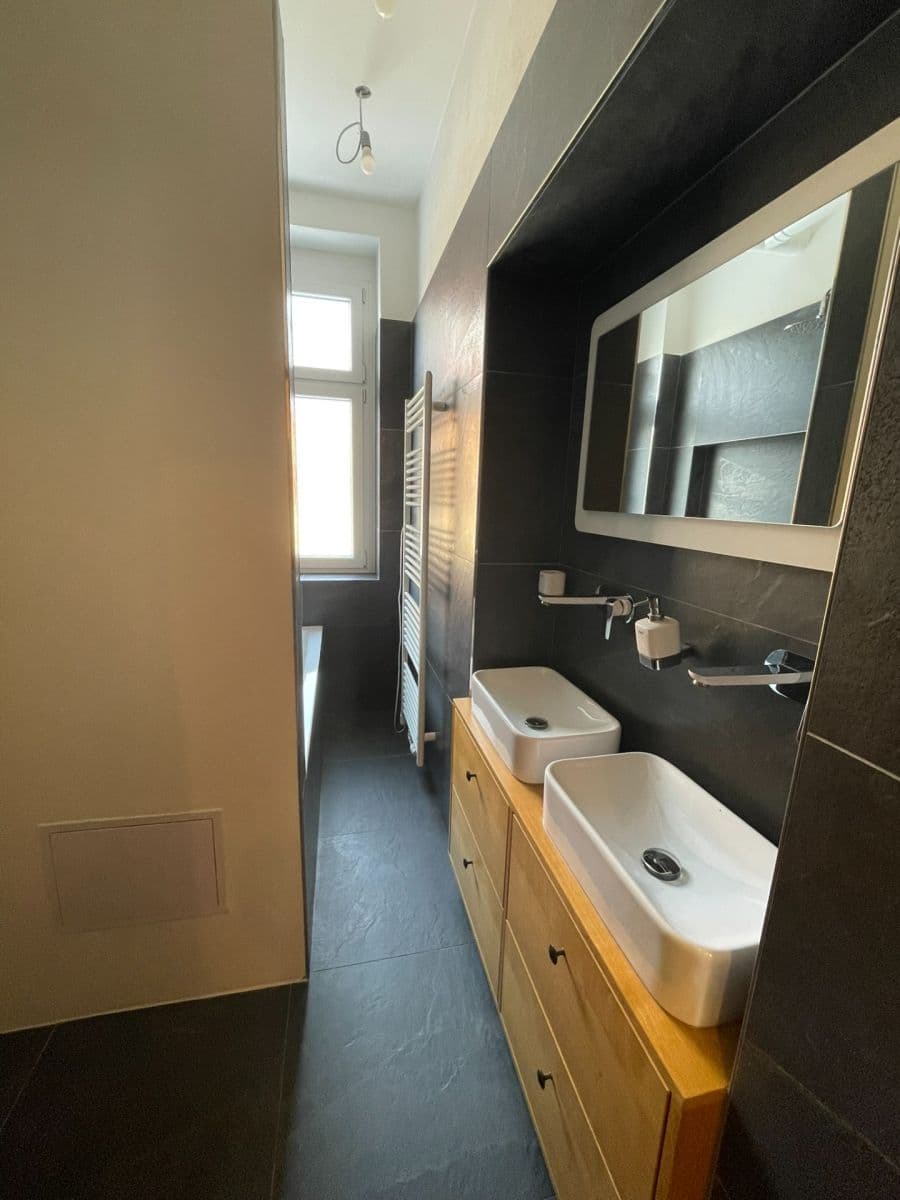 Prodej bytu 2+1 69 m², Komenského, Trutnov, Královéhradecký kraj Prodej bytu 2+1 69 m², Komenského, Trutnov, Královéhradecký kraj
