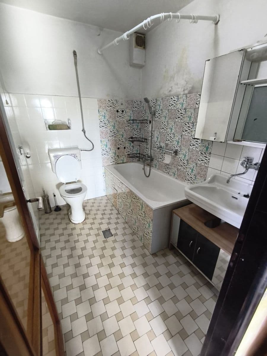 Prodej domu 79 m², pozemek 633 m², Fučíkova, Bučovice, Jihomoravský kraj Prodej domu 79 m², pozemek 633 m², Fučíkova, Bučovice, Jihomoravský kraj