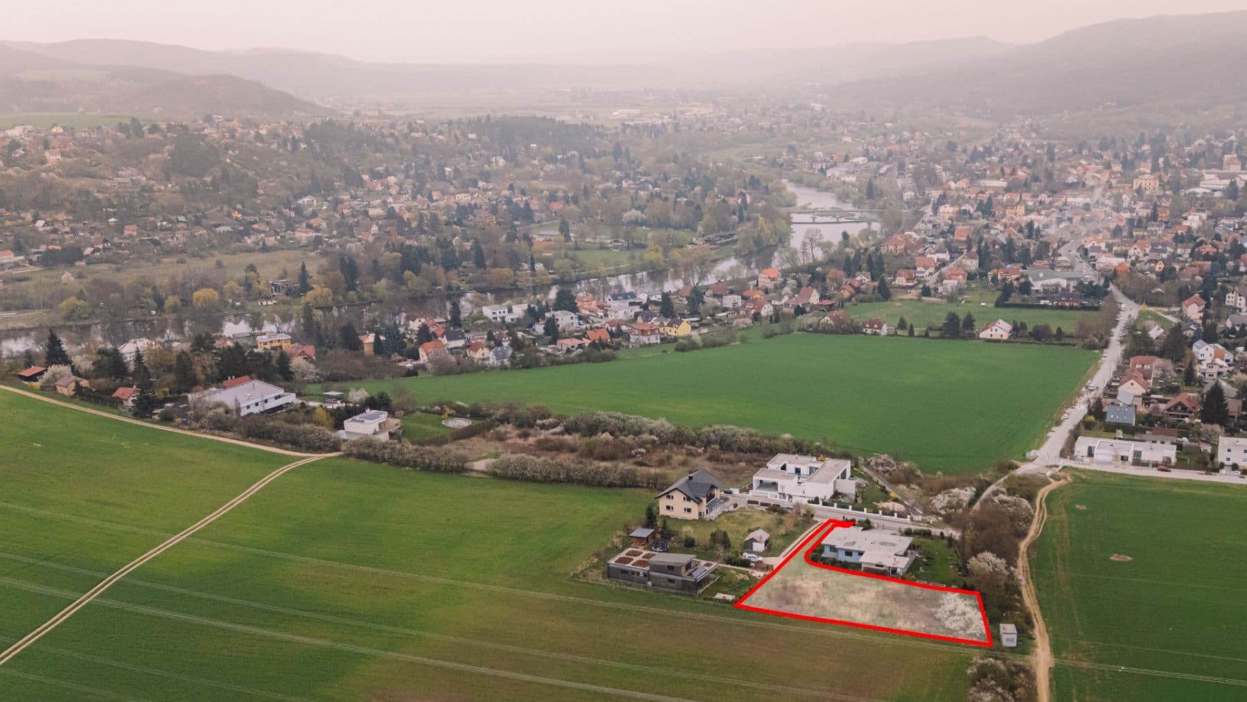 Prodej pozemku 1.594 m², Pod Vrážkou, Řevnice, Středočeský kraj Prodej pozemku 1.594 m², Pod Vrážkou, Řevnice, Středočeský kraj