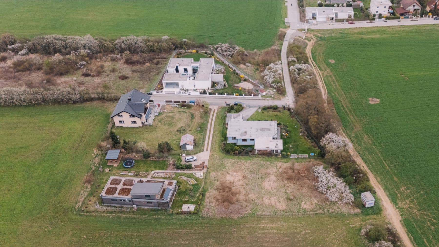 Prodej pozemku 1.594 m², Pod Vrážkou, Řevnice, Středočeský kraj Prodej pozemku 1.594 m², Pod Vrážkou, Řevnice, Středočeský kraj