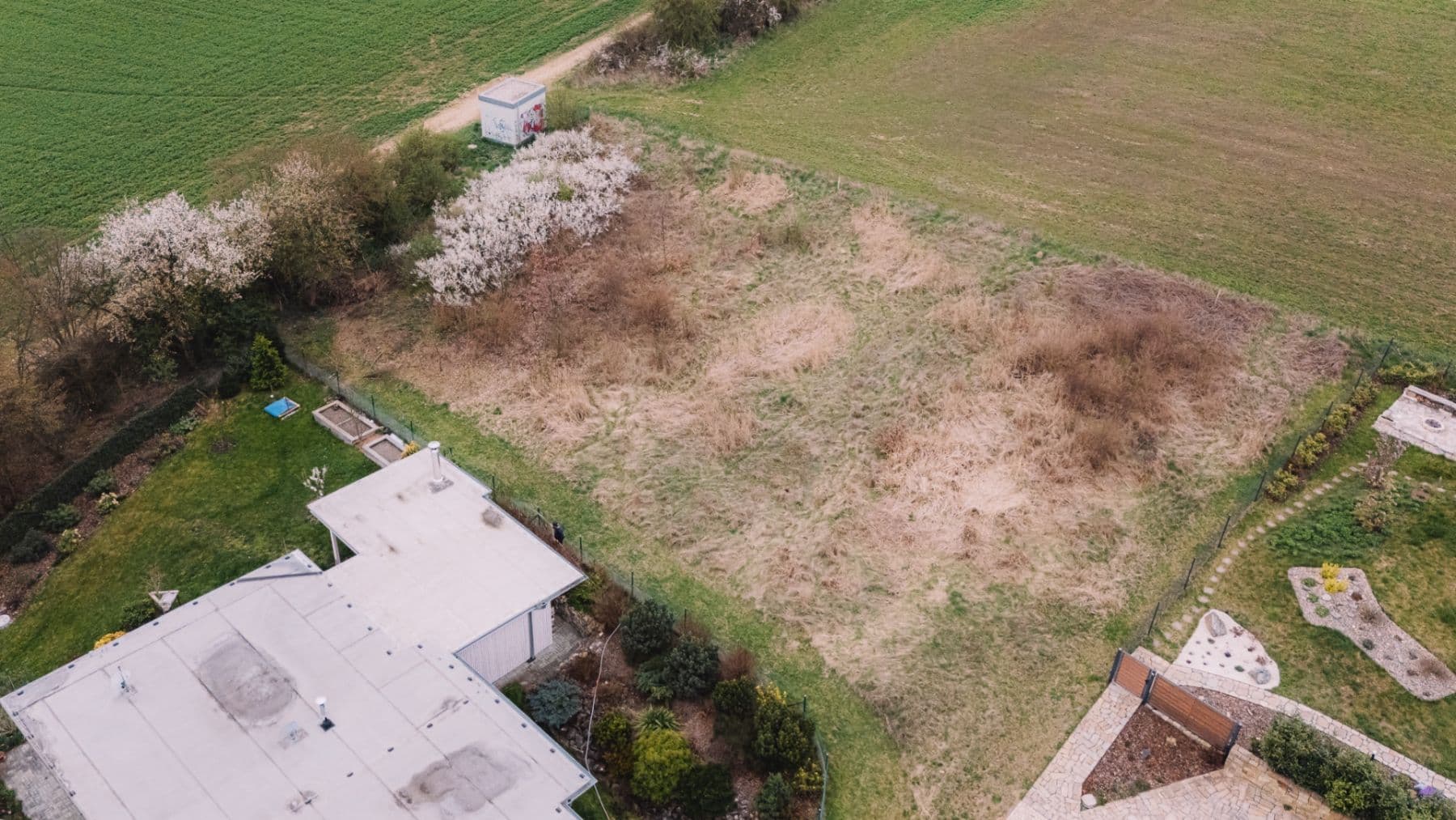 Prodej pozemku 1.594 m², Pod Vrážkou, Řevnice, Středočeský kraj Prodej pozemku 1.594 m², Pod Vrážkou, Řevnice, Středočeský kraj