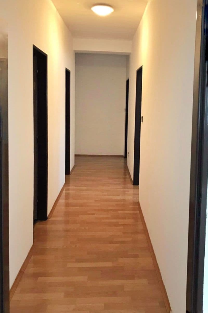 Pronájem bytu 6+1 125 m², V Souhradí, Řevnice, Středočeský kraj Pronájem bytu 6+1 125 m², V Souhradí, Řevnice, Středočeský kraj