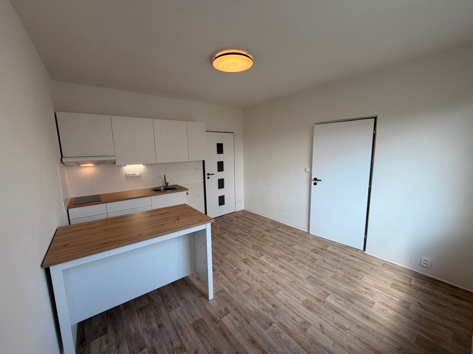 Pronájem bytu 1+1 34 m², Železná, Ústí nad Labem, Ústecký kraj Pronájem bytu 1+1 34 m², Železná, Ústí nad Labem, Ústecký kraj