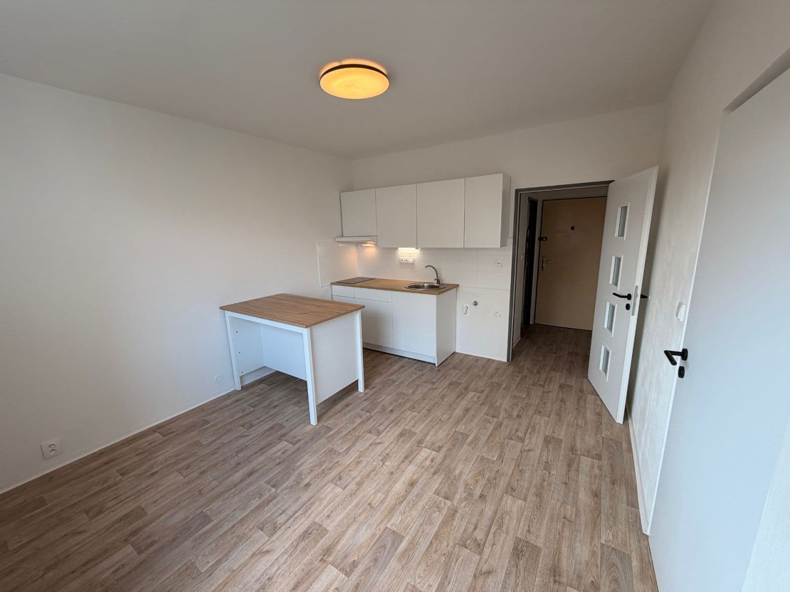 Pronájem bytu 1+1 34 m², Železná, Ústí nad Labem, Ústecký kraj Pronájem bytu 1+1 34 m², Železná, Ústí nad Labem, Ústecký kraj