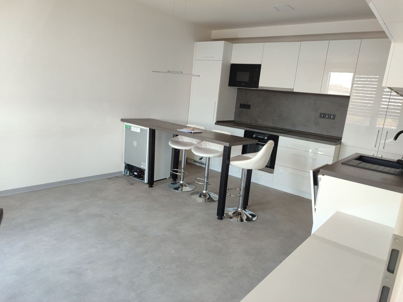 Pronájem bytu 3+kk 50 m², Pod Záhorskem, Plzeň, Plzeňský kraj Pronájem bytu 3+kk 50 m², Pod Záhorskem, Plzeň, Plzeňský kraj