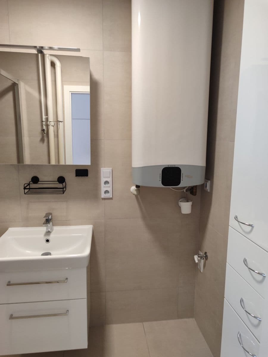 Pronájem bytu 3+kk 50 m², Pod Záhorskem, Plzeň, Plzeňský kraj Pronájem bytu 3+kk 50 m², Pod Záhorskem, Plzeň, Plzeňský kraj