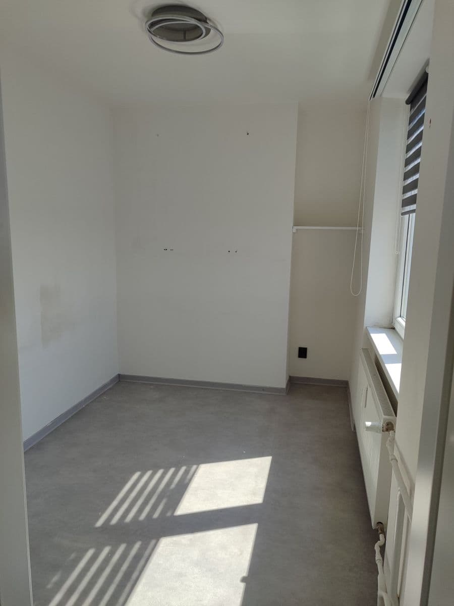 Pronájem bytu 3+kk 50 m², Pod Záhorskem, Plzeň, Plzeňský kraj Pronájem bytu 3+kk 50 m², Pod Záhorskem, Plzeň, Plzeňský kraj