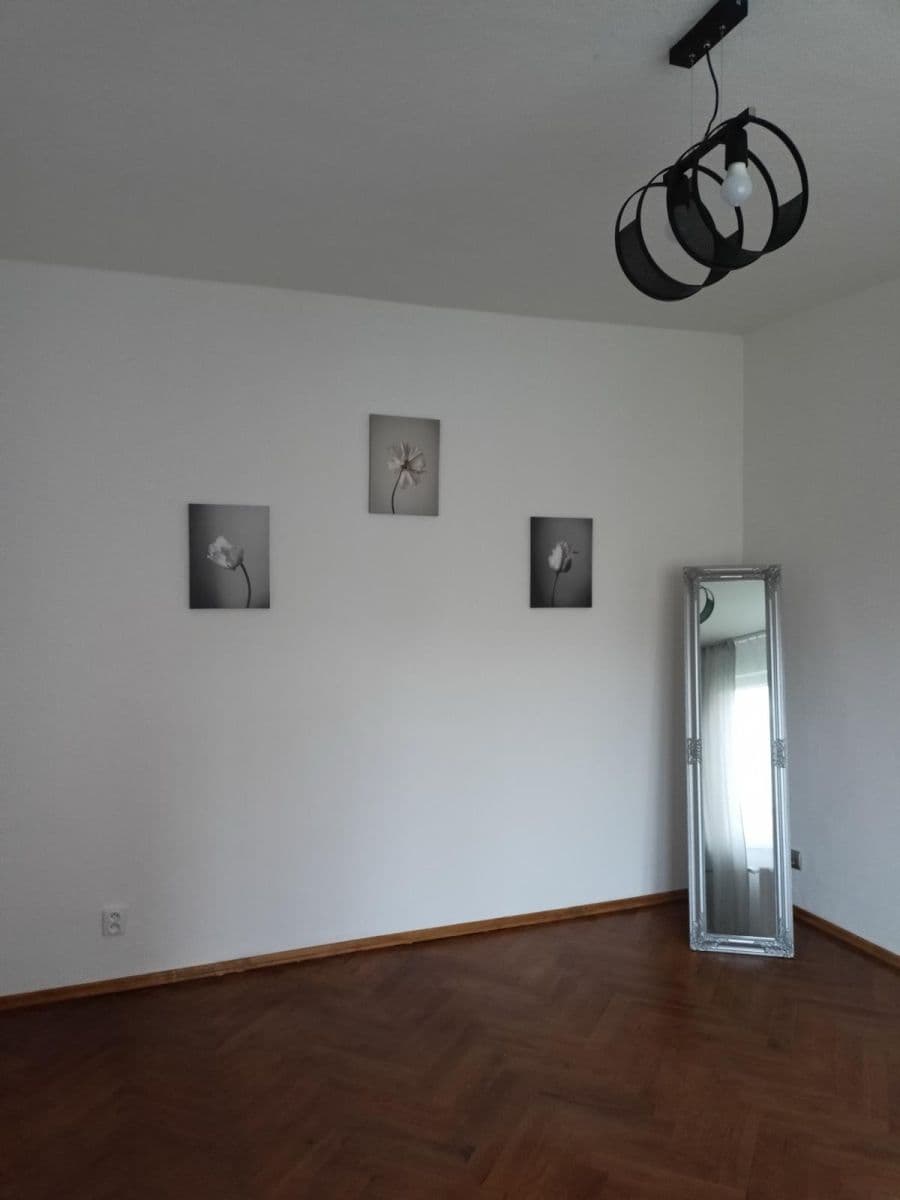 Prodej bytu 2+1 56 m², Karlovy Vary, Karlovarský kraj Prodej bytu 2+1 56 m², Karlovy Vary, Karlovarský kraj