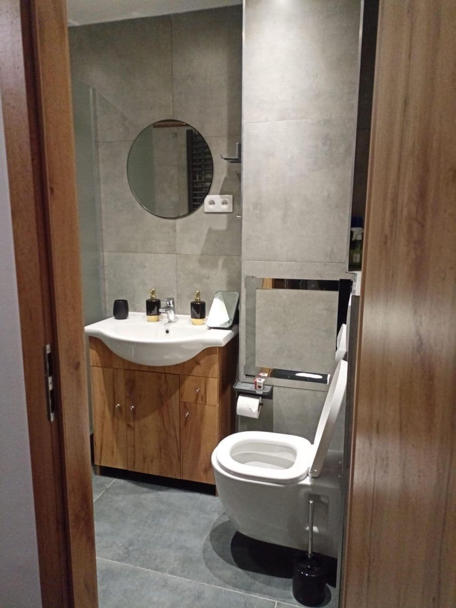 Prodej bytu 2+1 56 m², Karlovy Vary, Karlovarský kraj Prodej bytu 2+1 56 m², Karlovy Vary, Karlovarský kraj