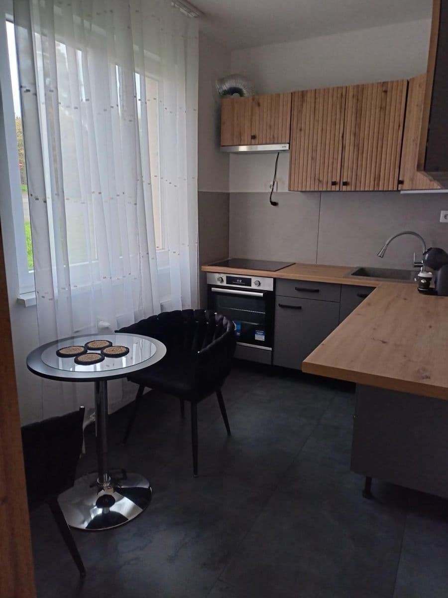 Prodej bytu 2+1 56 m², Karlovy Vary, Karlovarský kraj Prodej bytu 2+1 56 m², Karlovy Vary, Karlovarský kraj