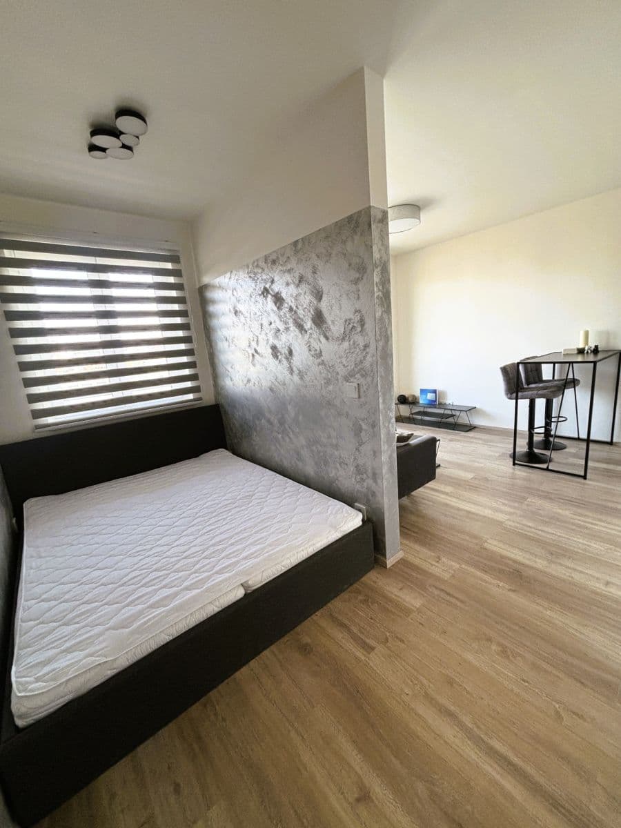 Pronájem bytu 1+kk 36 m², Arnošta Staňka, Praha, Praha Pronájem bytu 1+kk 36 m², Arnošta Staňka, Praha, Praha