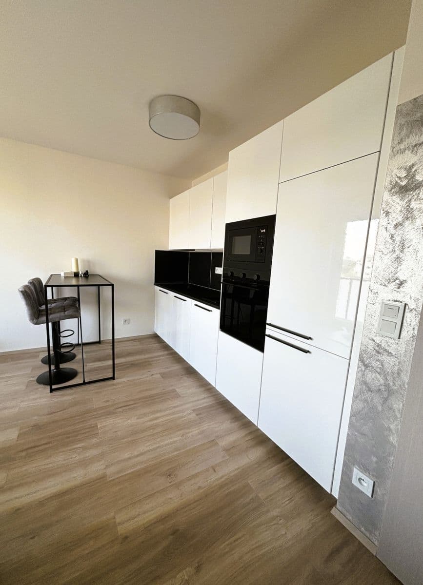 Pronájem bytu 1+kk 36 m², Arnošta Staňka, Praha, Praha Pronájem bytu 1+kk 36 m², Arnošta Staňka, Praha, Praha