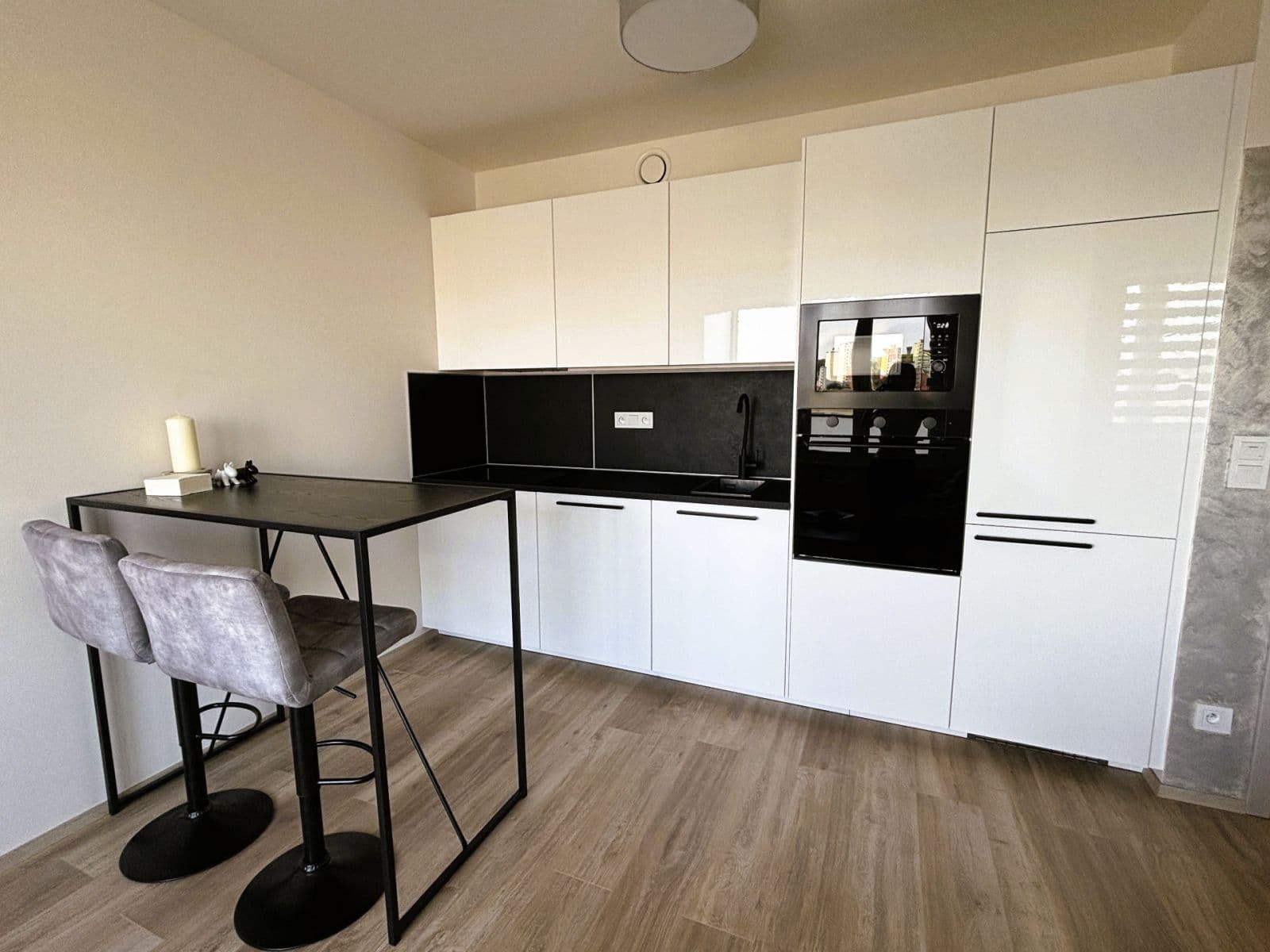 Pronájem bytu 1+kk 36 m², Arnošta Staňka, Praha, Praha Pronájem bytu 1+kk 36 m², Arnošta Staňka, Praha, Praha