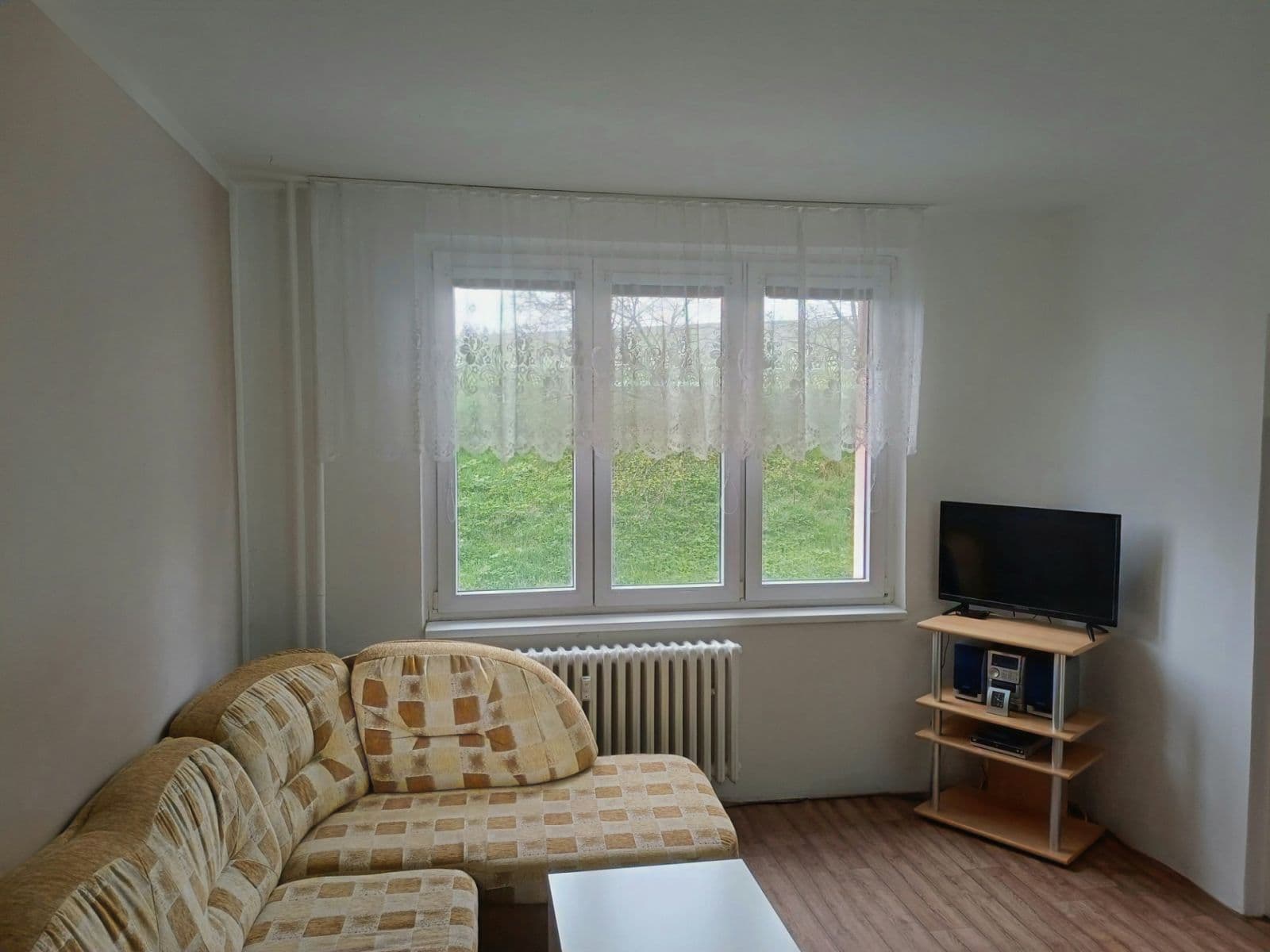 Pronájem bytu 2+kk 35 m², Sídliště, Kovářská, Ústecký kraj Pronájem bytu 2+kk 35 m², Sídliště, Kovářská, Ústecký kraj