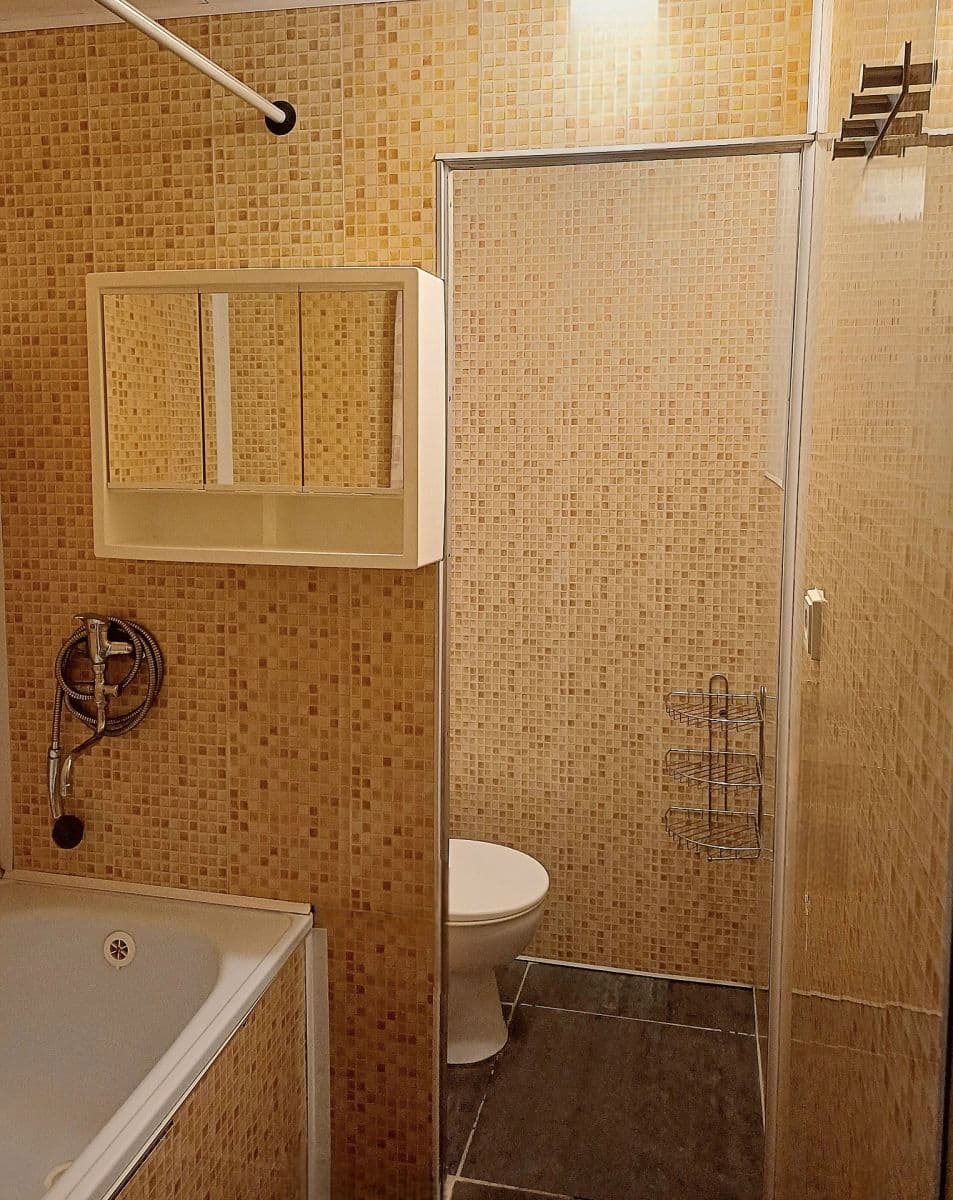 Pronájem bytu 2+kk 35 m², Sídliště, Kovářská, Ústecký kraj Pronájem bytu 2+kk 35 m², Sídliště, Kovářská, Ústecký kraj