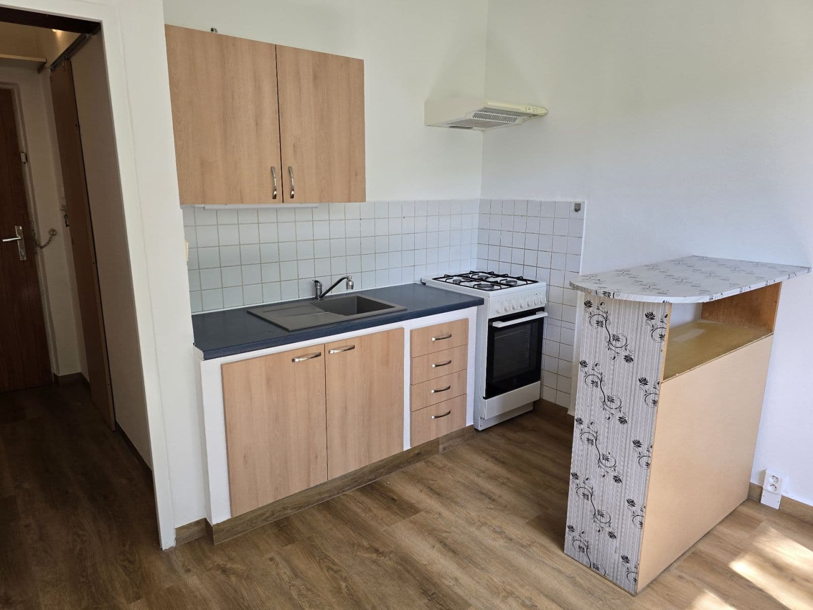 Pronájem bytu 2+kk 36 m², Beethovenova, Frýdek-Místek, Moravskoslezský kraj Pronájem bytu 2+kk 36 m², Beethovenova, Frýdek-Místek, Moravskoslezský kraj