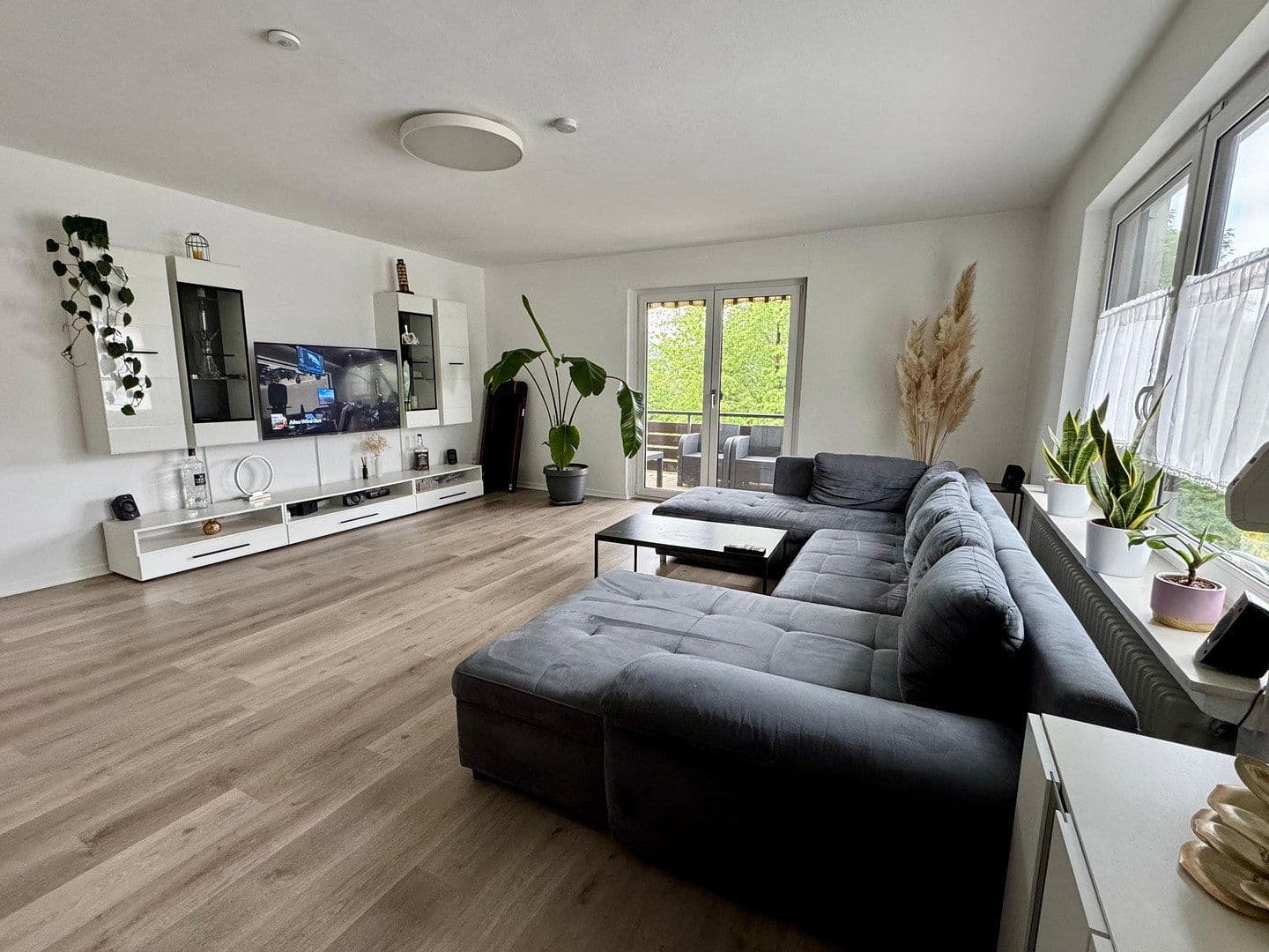 Pronájem bytu 4+1 122 m², Bad Sooden-Allendorf, Hessen Pronájem bytu 4+1 122 m², Bad Sooden-Allendorf, Hessen