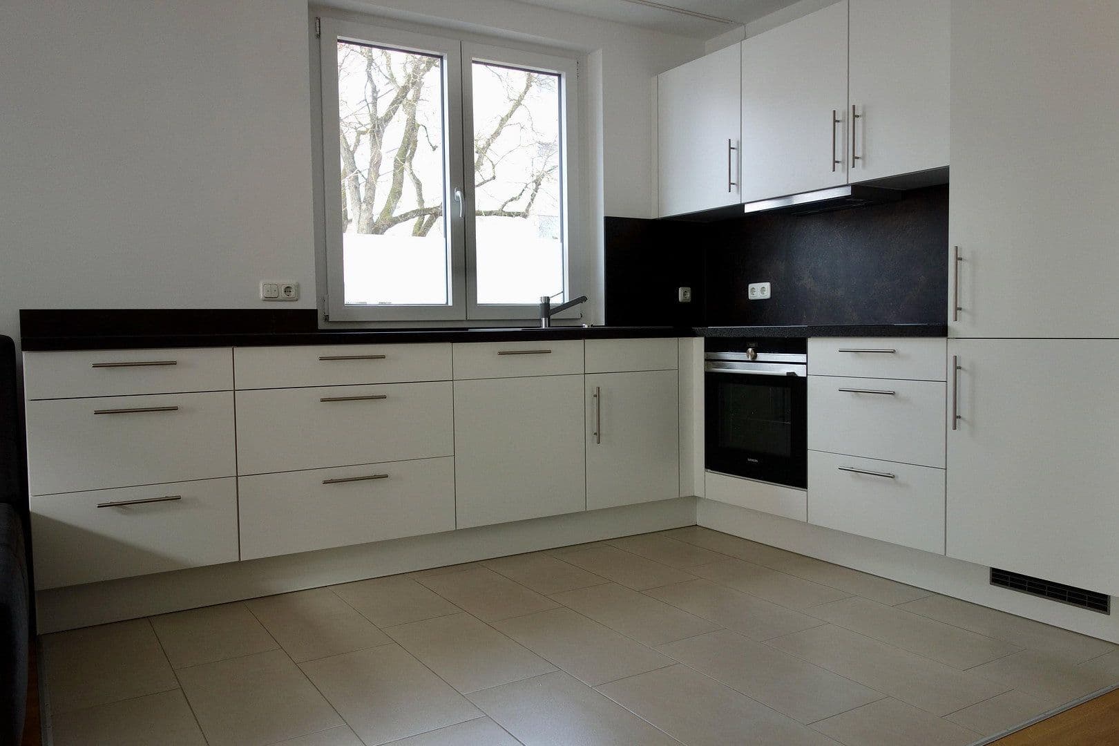 Pronájem bytu 3+1 87 m², Etzenhausener Str. 10, Dachau, Bavorsko Pronájem bytu 3+1 87 m², Etzenhausener Str. 10, Dachau, Bavorsko